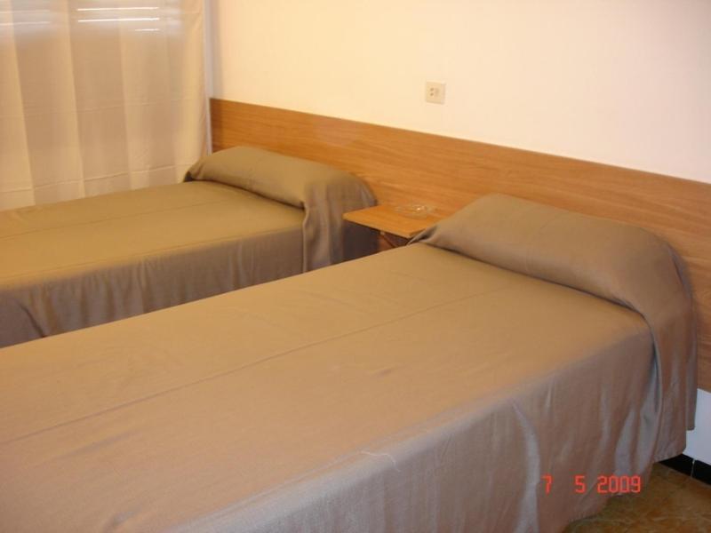 Hostal Can Blanco Sarriá de Ter المظهر الخارجي الصورة