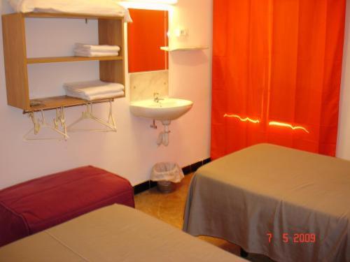 Hostal Can Blanco Sarriá de Ter المظهر الخارجي الصورة